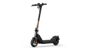 The VMAX VX5 Pro GT is an ideal choice for fleet operators seeking reliable, no-frills scooters that deliver consistent performance and value