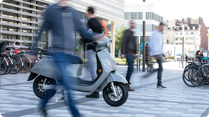 When to Replace Fleet Vehicles in a Shared Mobility Operation